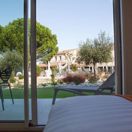 Hotel Le Domaine Des Oliviers Pierrelatte Exterior foto