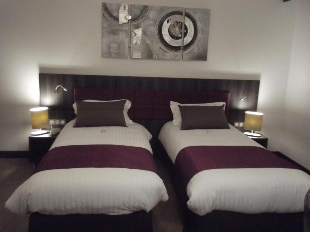 Hotel Le Domaine Des Oliviers Pierrelatte Habitación foto